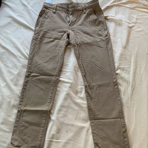 Levi’s Commuter 511 khakis